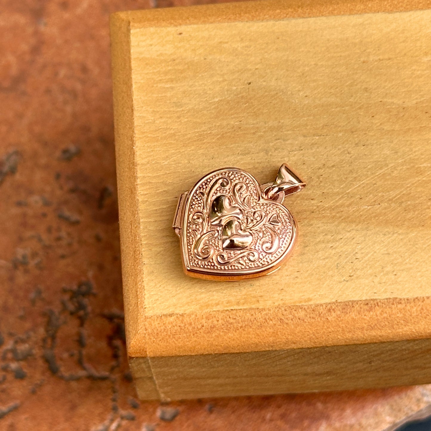 10KT Rose Gold Mini Heart Locket Pendant 21mm