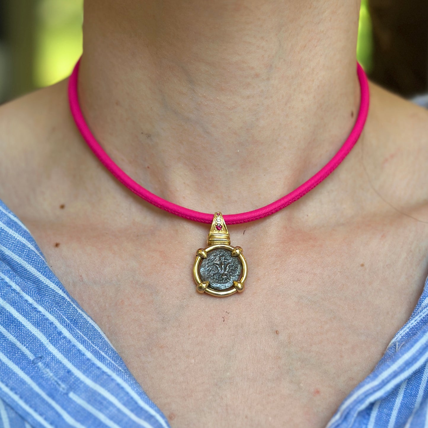 14KT Yellow Gold 3mm Hot Pink Leather Cord Necklace