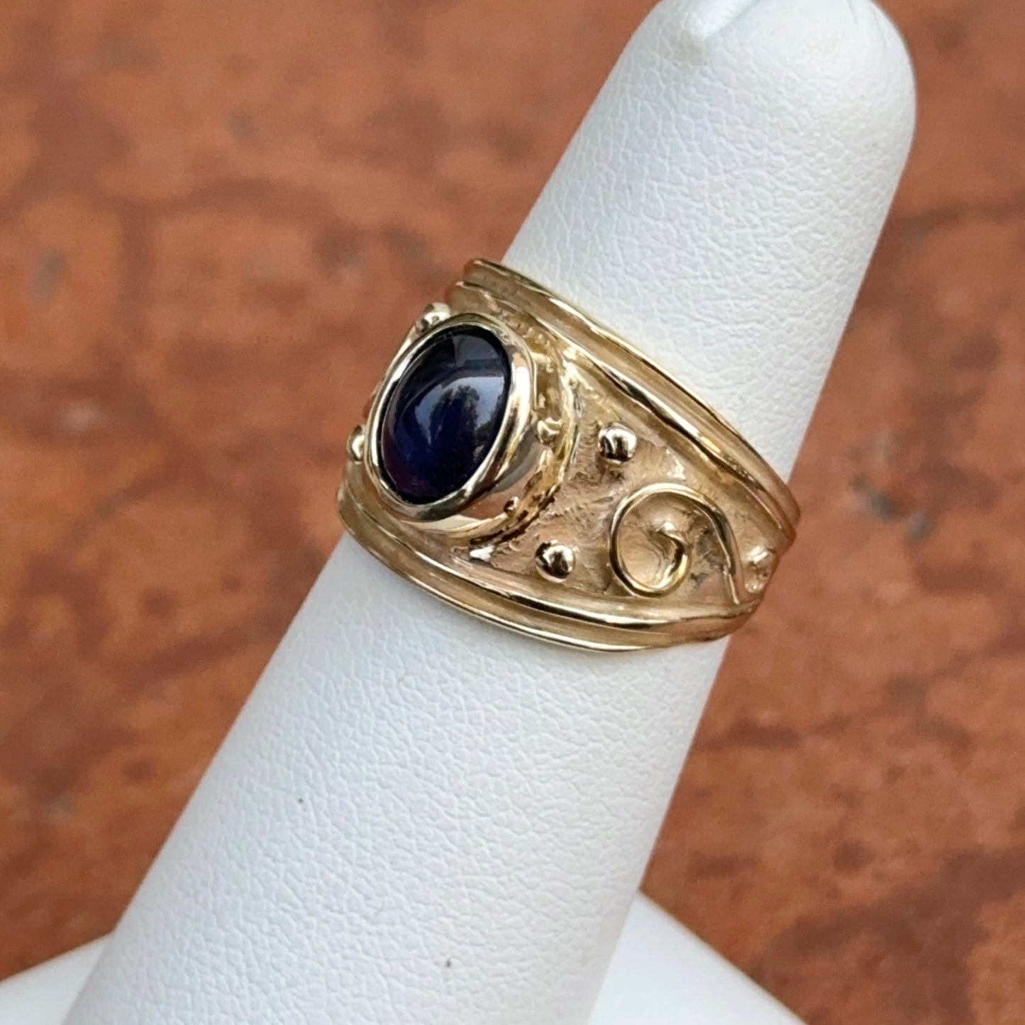 Estate 14KT Yellow Gold Matte Byzantine Oval Star Sapphire Ring