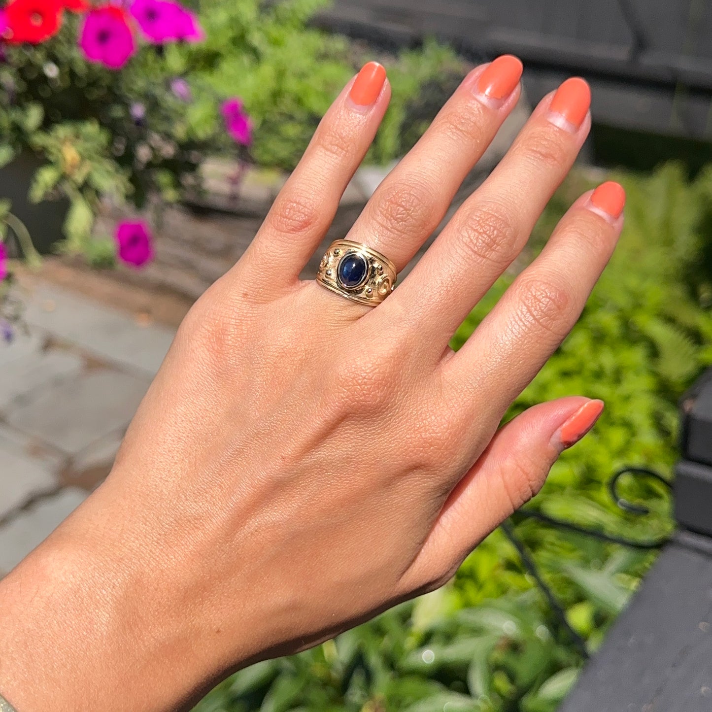 Estate 14KT Yellow Gold Matte Byzantine Oval Star Sapphire Ring