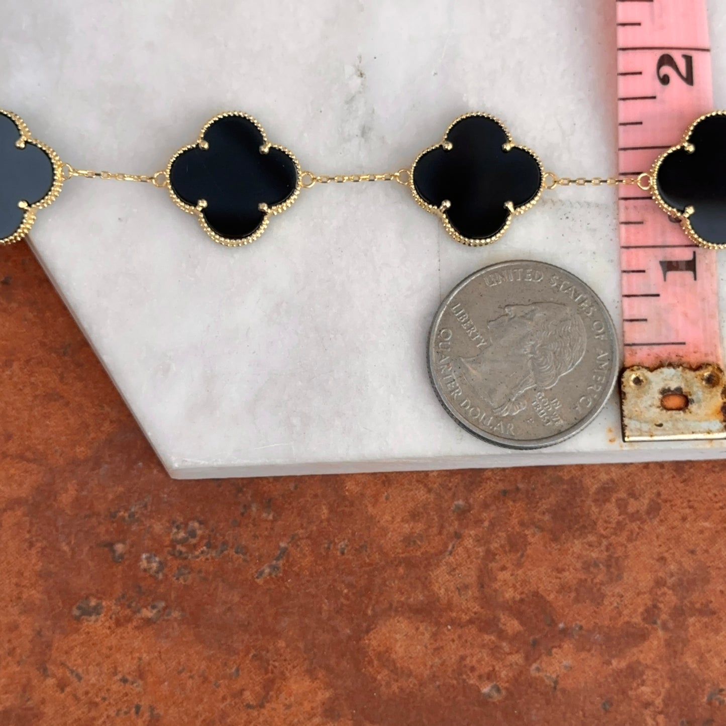 14KT Yellow Gold Black Onyx Ribbed Clover Bracelet