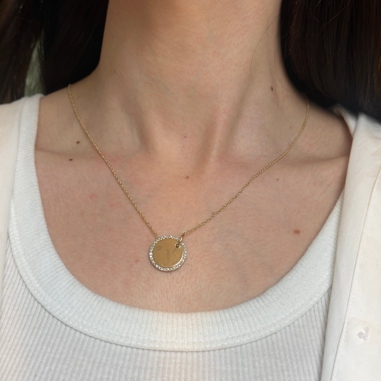 14KT Yellow Gold Shiny Circle Disc Halo Diamonds Pendant Chain Necklace