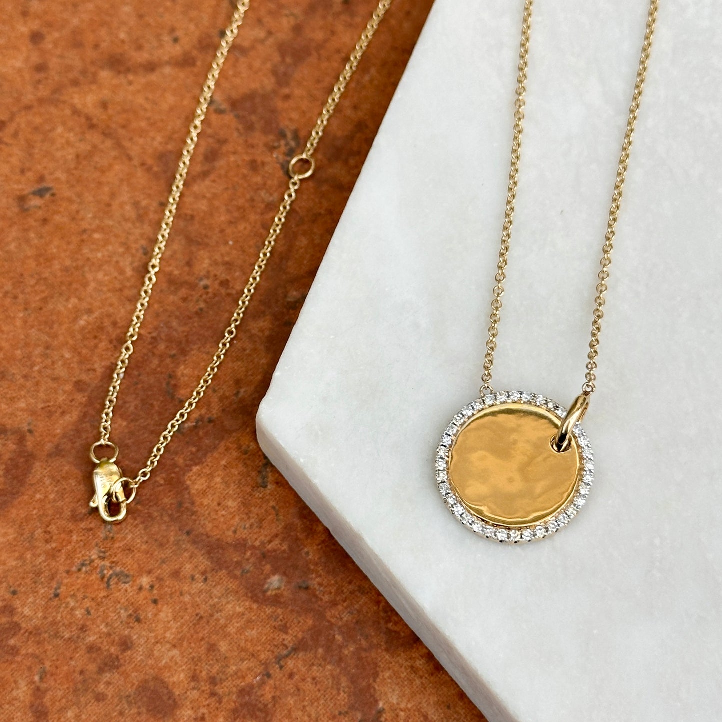 14KT Yellow Gold Shiny Circle Disc Halo Diamonds Pendant Chain Necklace