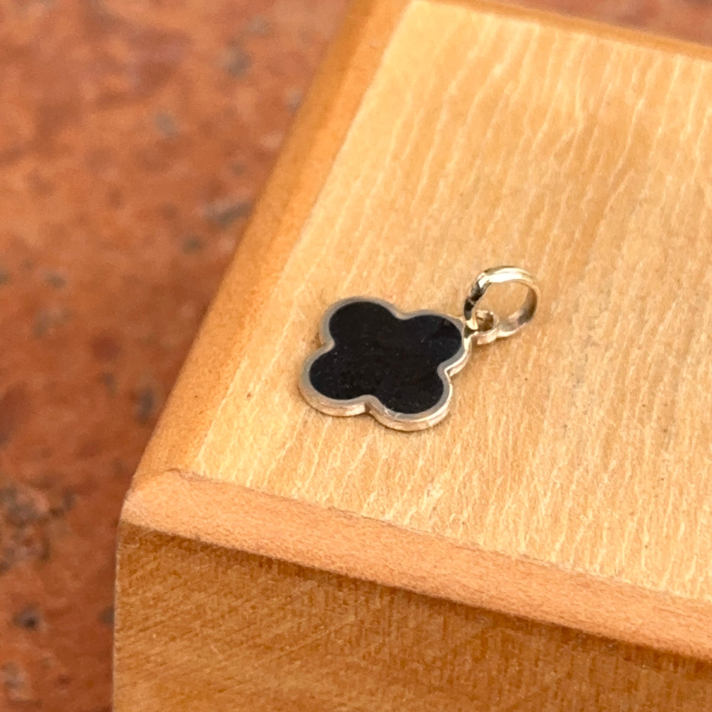 14KT Yellow Gold Black Onyx Inlay Clover Pendant Charm Small 10mm