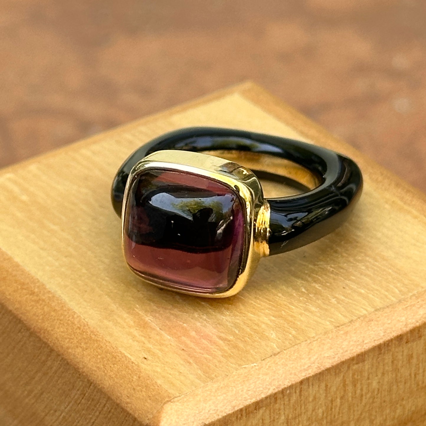 Estate 18KT Yellow Gold Black Onyx Band + Cabochon Rhodolite Garnet Ring