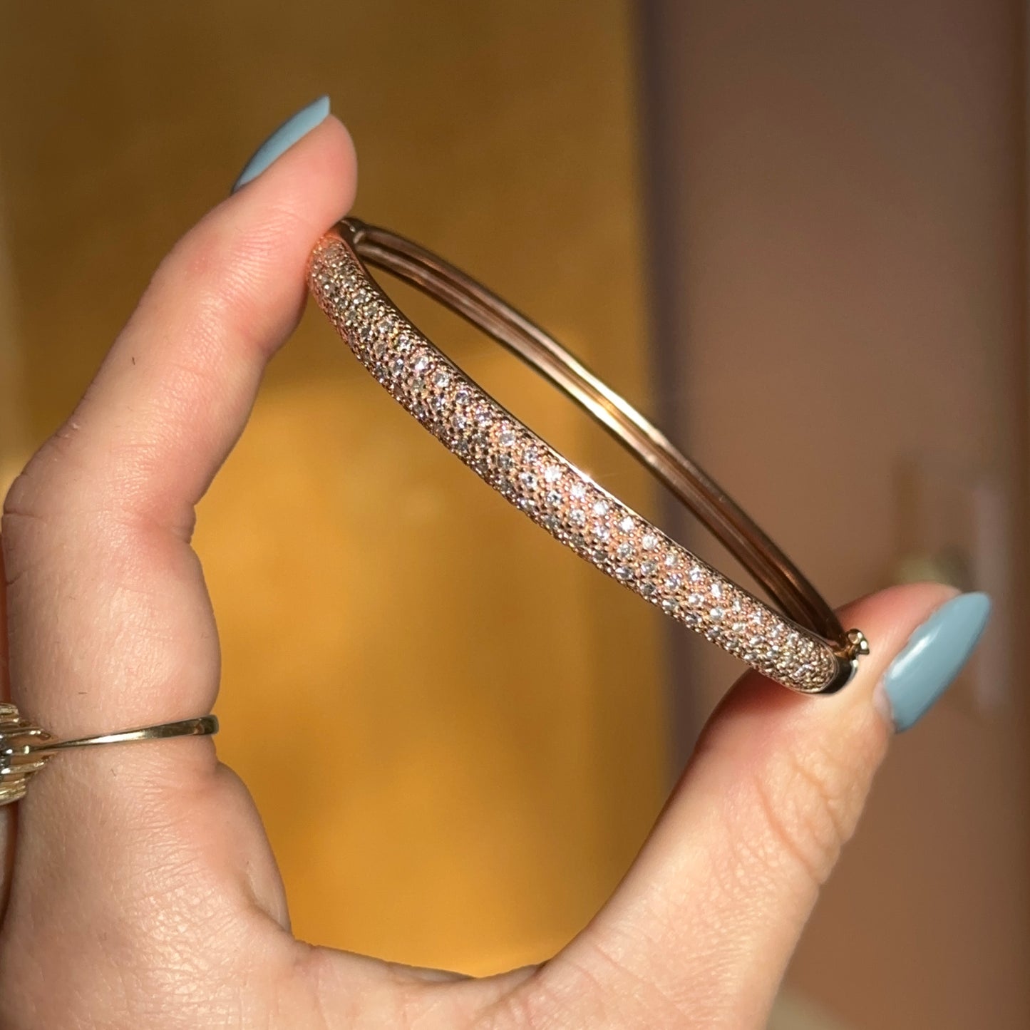 Estate 14KT Rose Gold 1.50 CT Pave Diamond Bangle Bracelet