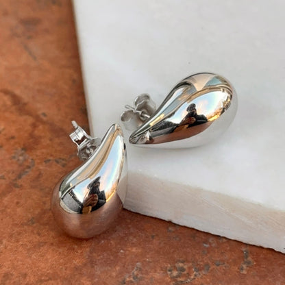 18KT White Gold Tapered Teardrop Puffed Earrings 21mm