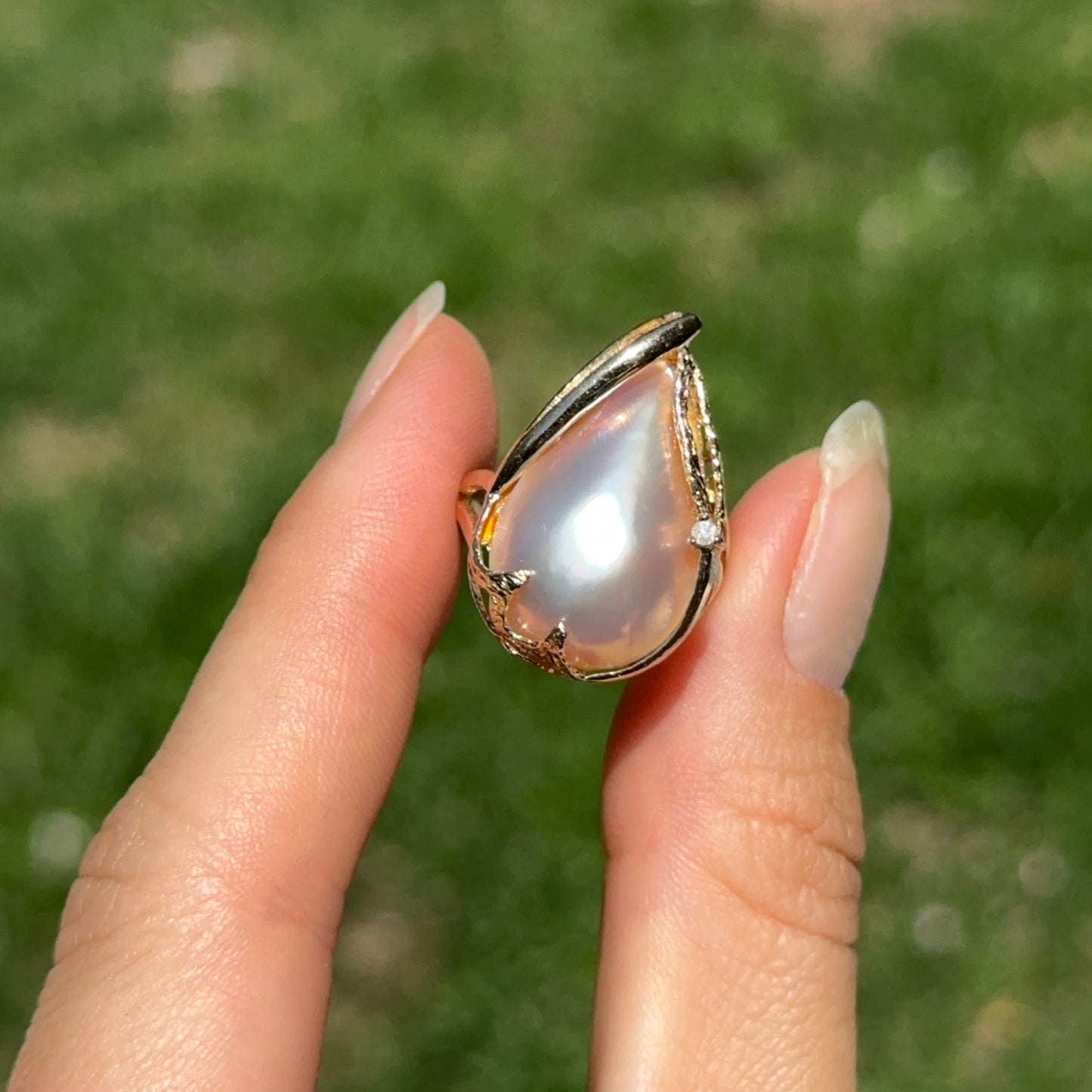 Estate 14KT Genuine Teardrop Pink Mabe Pearl + Diamond Ring