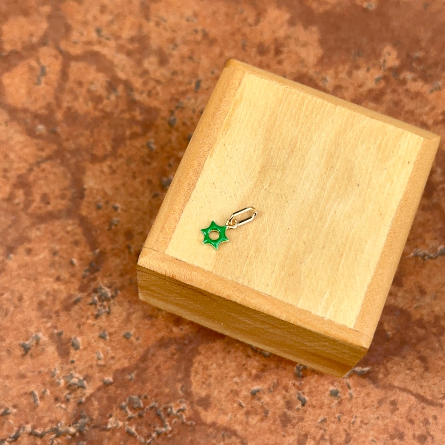 14KT Yellow Gold Dark Green Enamel Star of David Pendant Charm 6mm