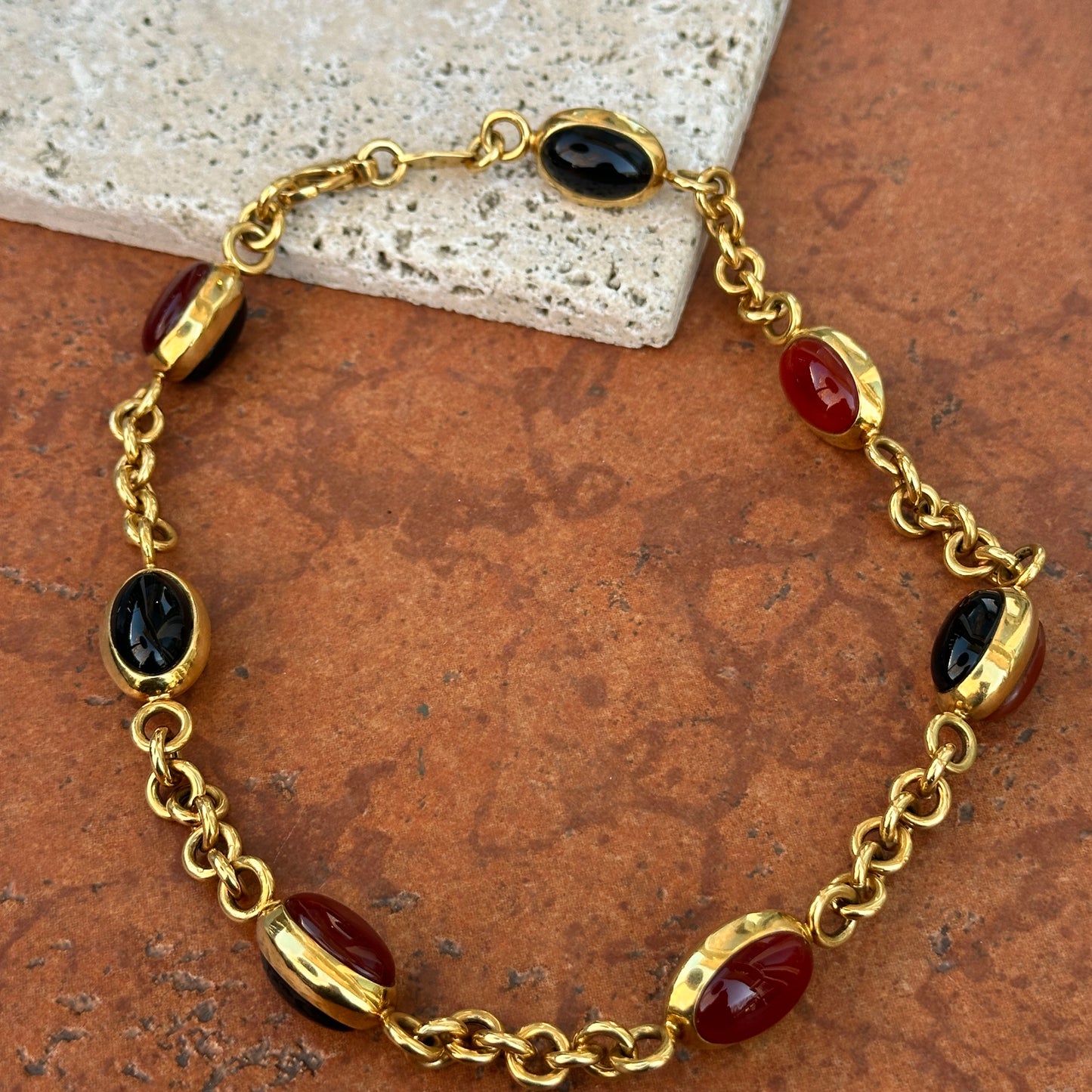 Estate 18KT Yellow Gold Vicenza Carnelian + Black Onyx Necklace