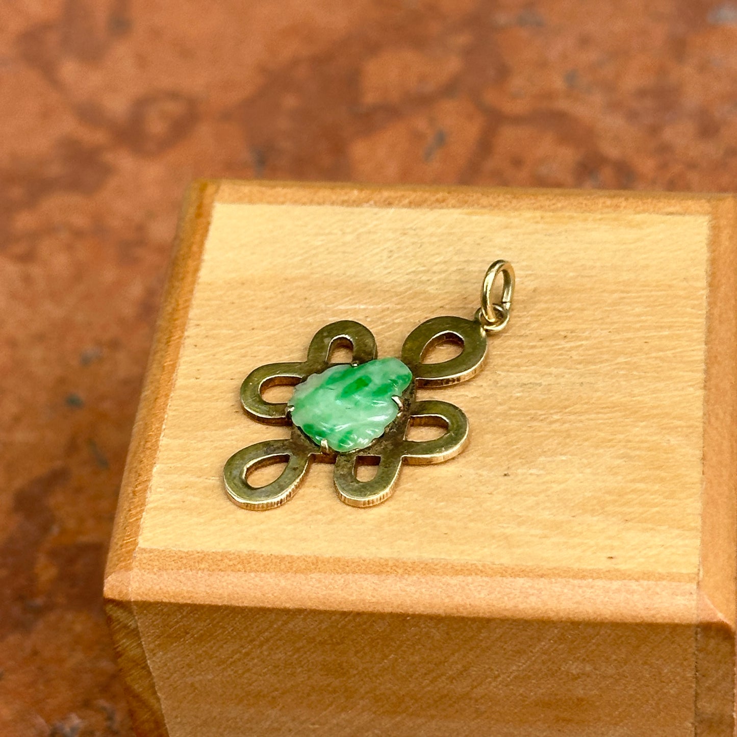 Estate 14KT Yellow Gold Ornate Carved Green Jade Buddha Pendant