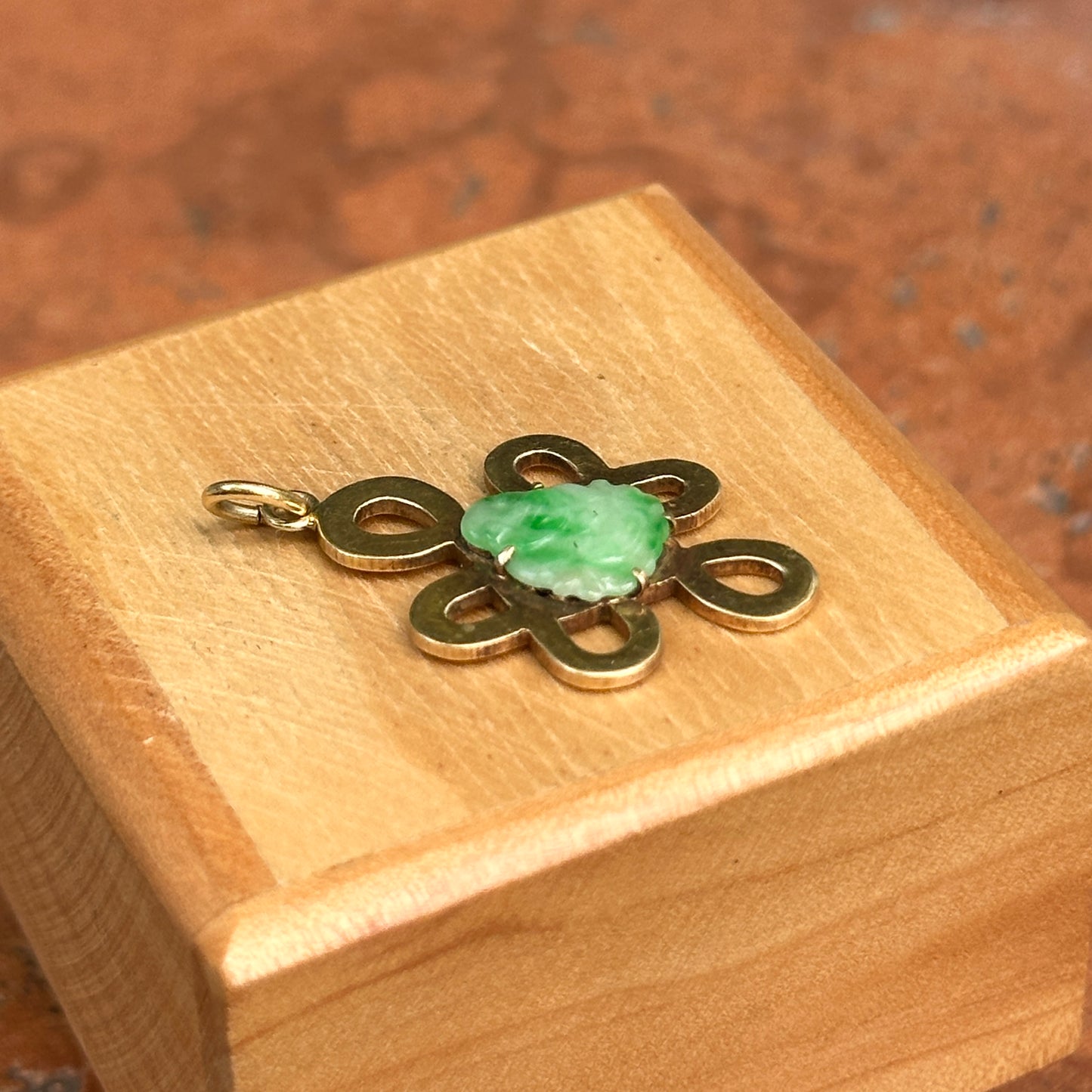 Estate 14KT Yellow Gold Ornate Carved Green Jade Buddha Pendant