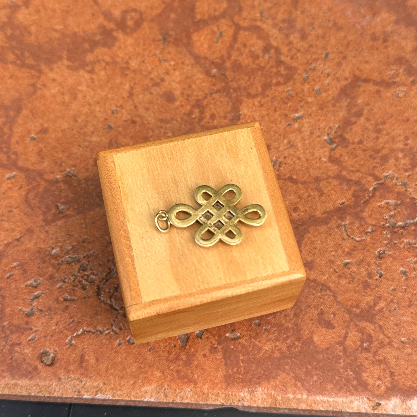 Estate 14KT Yellow Gold Ornate Carved Green Jade Buddha Pendant