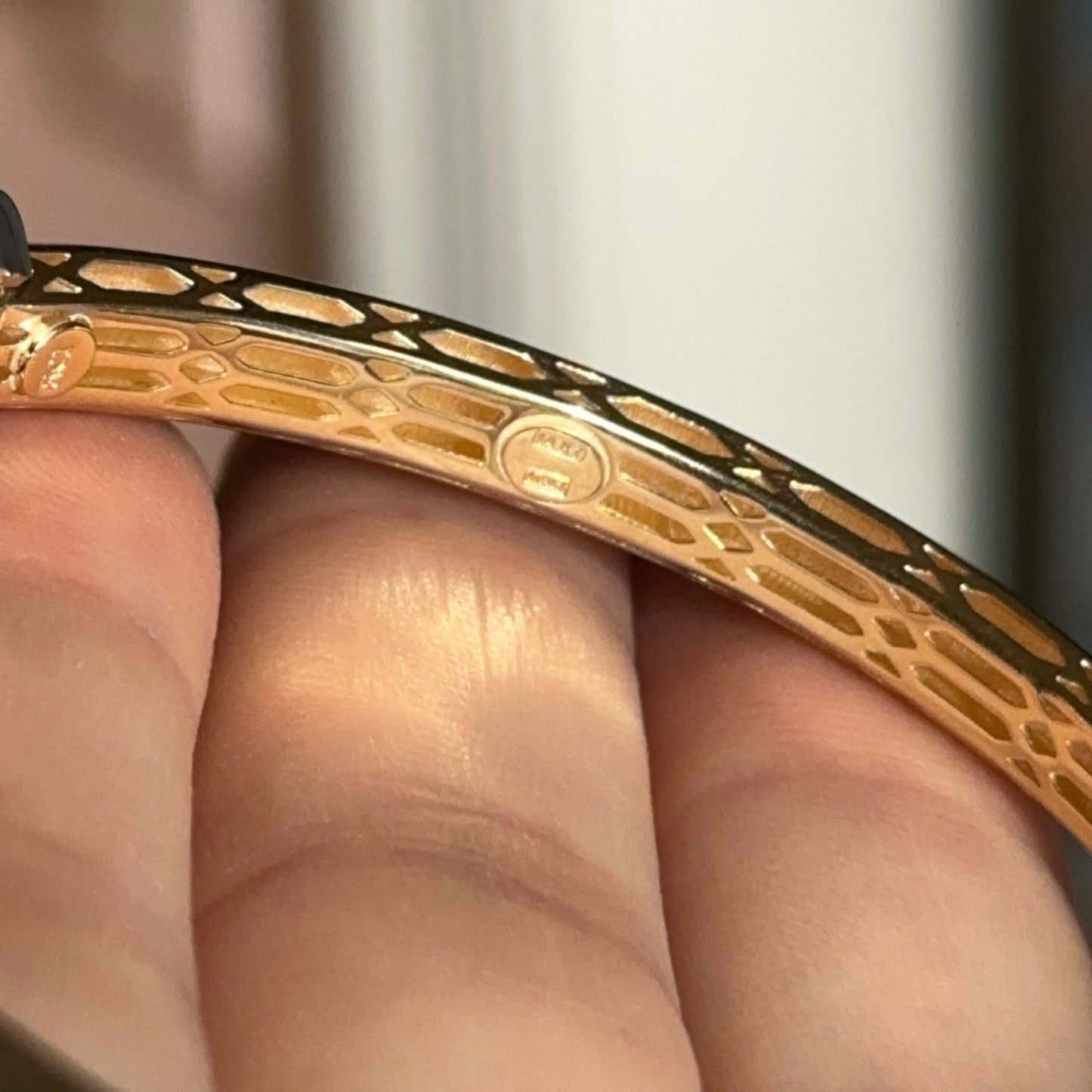Vintage 14KT Yellow Gold Artform Malachite End Caps Cuff Bracelet