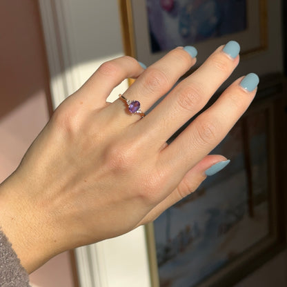 Estate 14K Yellow Gold Oval Purple Amethyst + Round Diamond Accent Ring