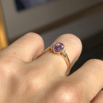Estate 14K Yellow Gold Oval Purple Amethyst + Round Diamond Accent Ring
