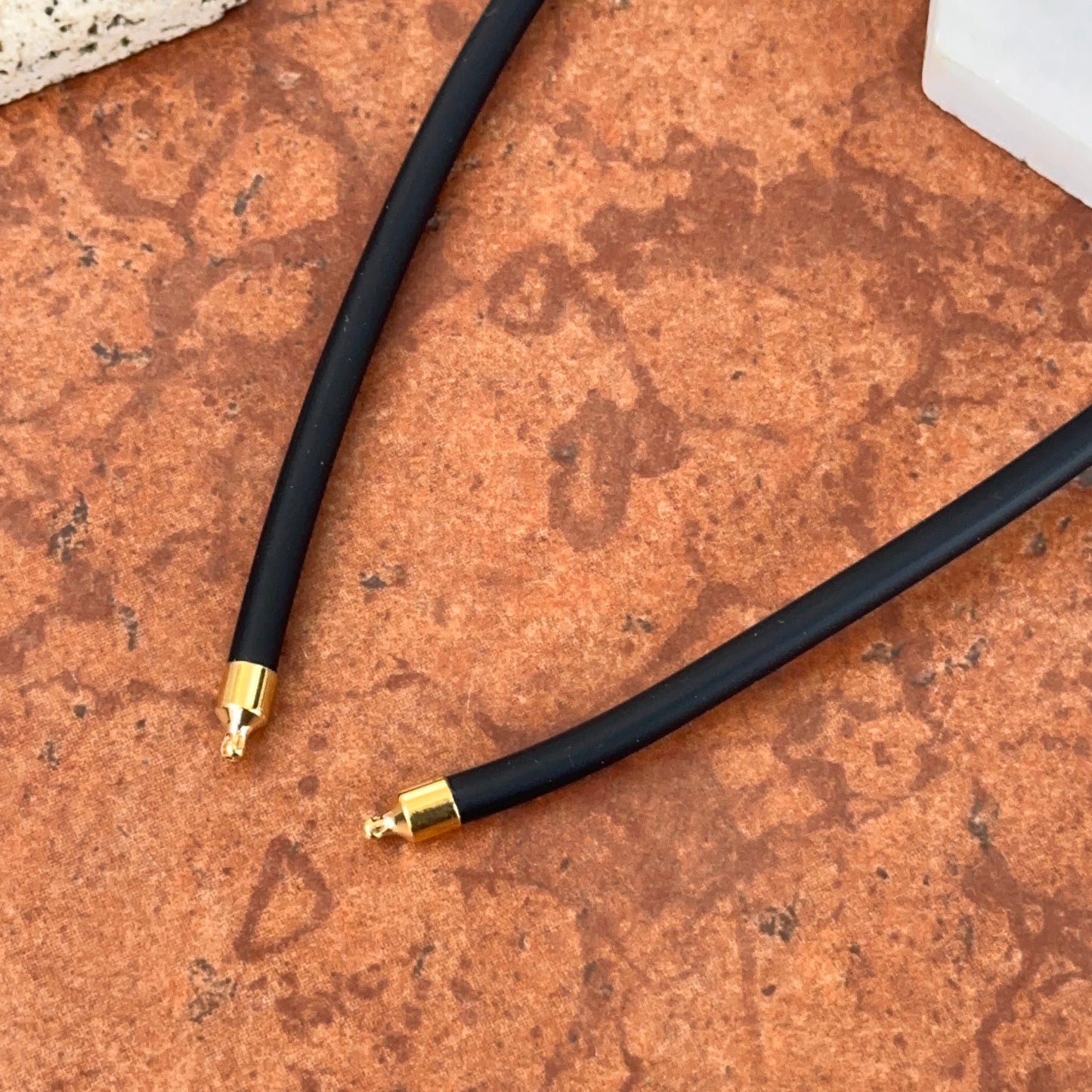 Gold Plated Steel + 5mm Black Nitrile Rubber Swap Necklace No Clasp 16”