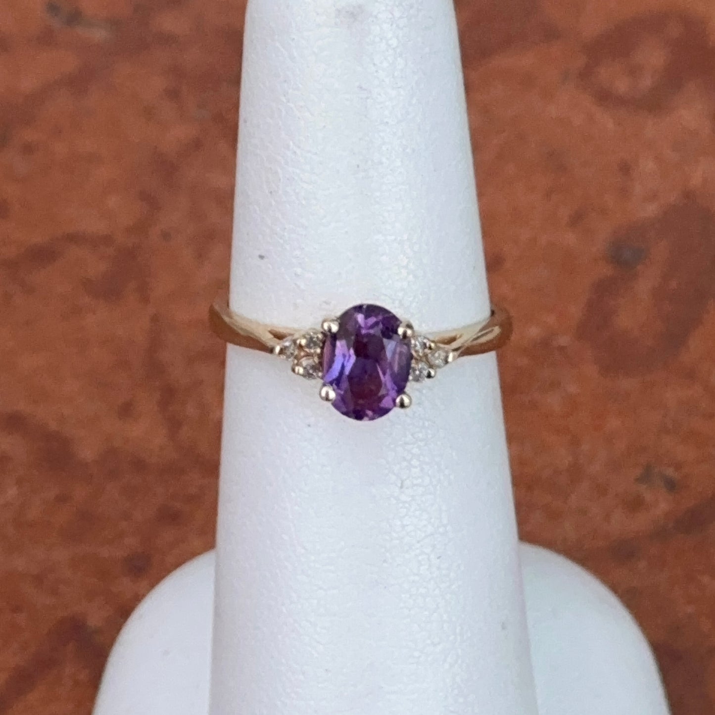 Estate 14K Yellow Gold Oval Purple Amethyst + Round Diamond Accent Ring