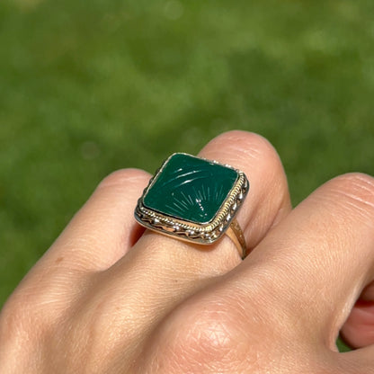 Estate 14KT Yellow Gold Carved Green Onyx Bezel Ring