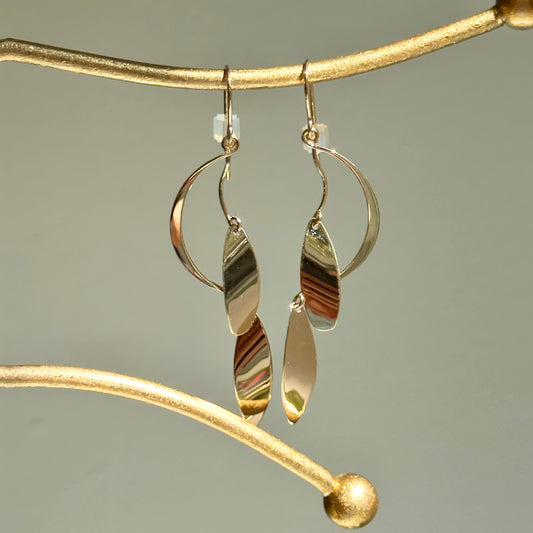 14KT Yellow Gold Leaves Curved Wire Dangle Earrings