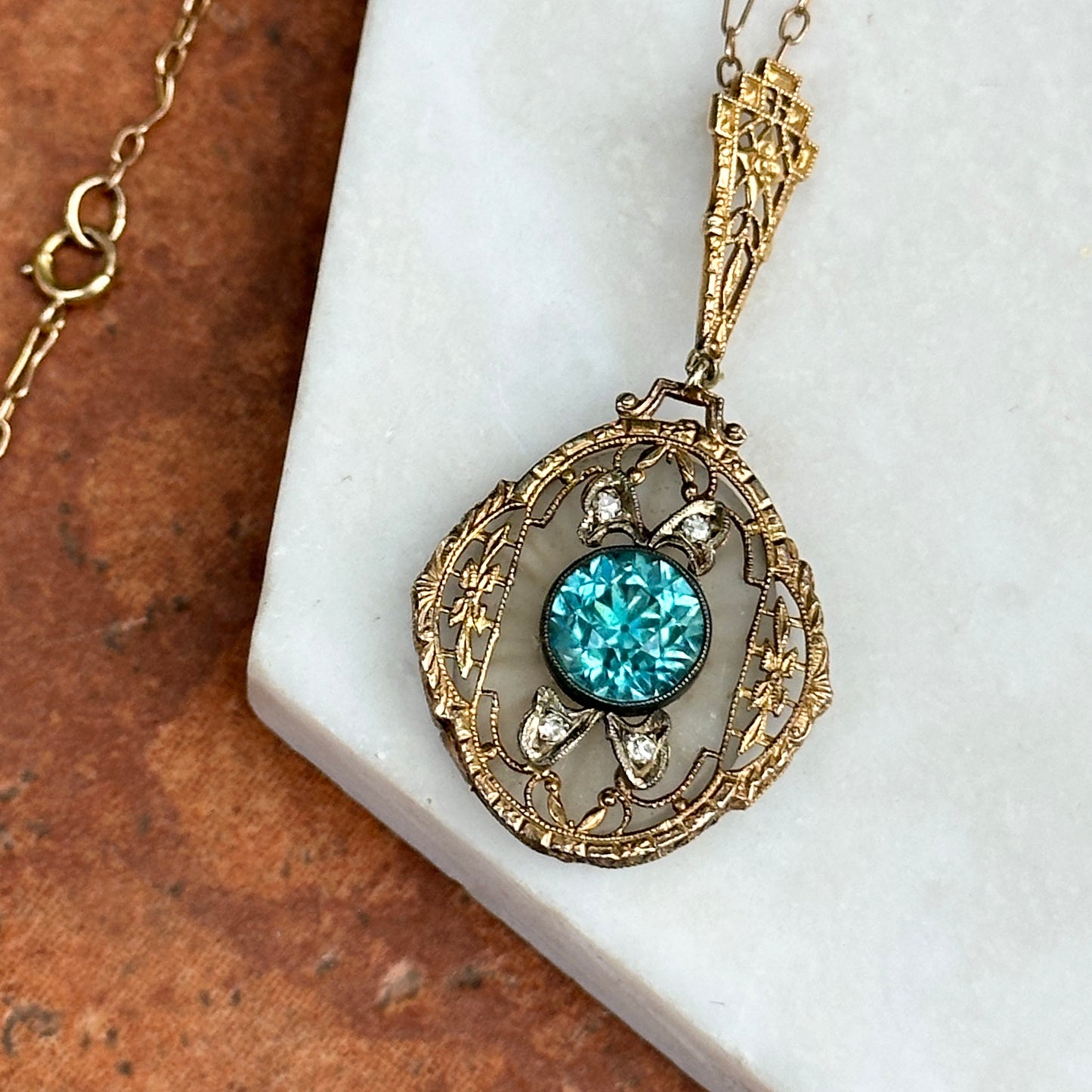 Estate Yellow Gold Round Blue Zircon + Single Cut Diamond Filigree Chain Link Necklace
