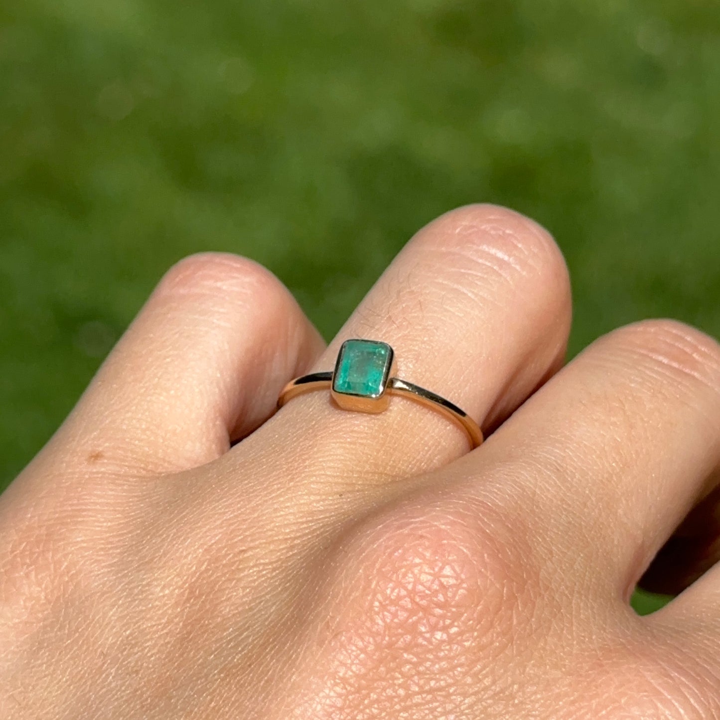 Estate 14KT Yellow Gold Emerald-Cut Emerald Bezel Ring
