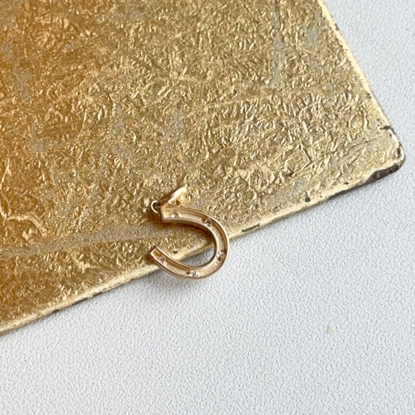 14KT Yellow Gold Shiny CZ Horseshoe Pendant Charm