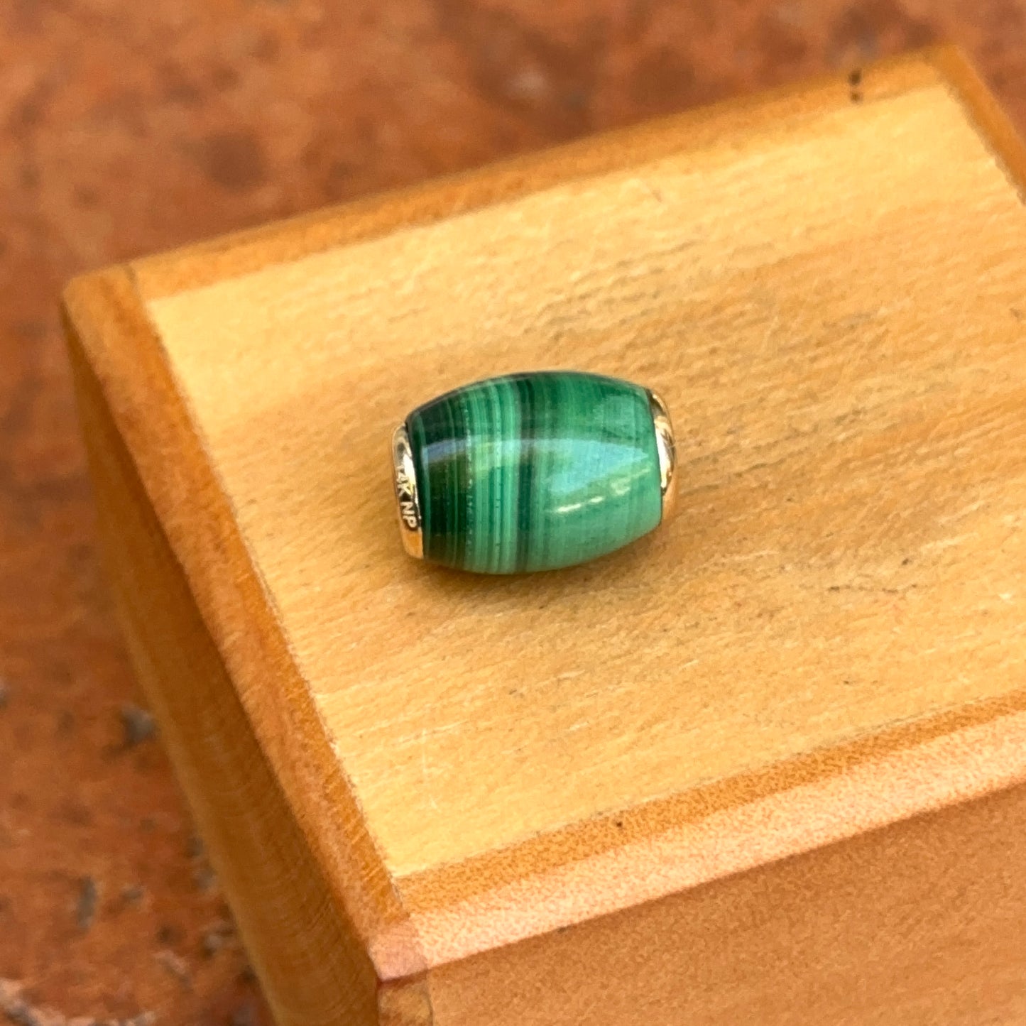 Estate 14KT Yellow Gold Malachite Oval Pendant Slide