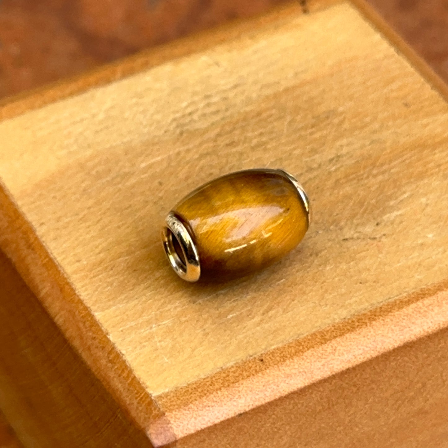 Estate 14KT Yellow Gold Tiger's Eye Oval Pendant Slide