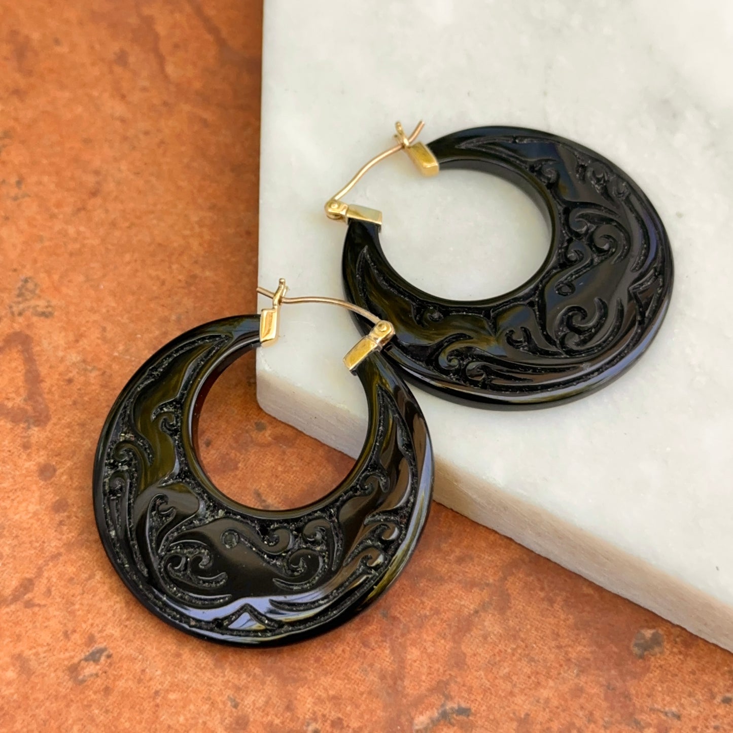Estate 14KT Yellow Gold Carved Black Onyx Round Hoop Earrings