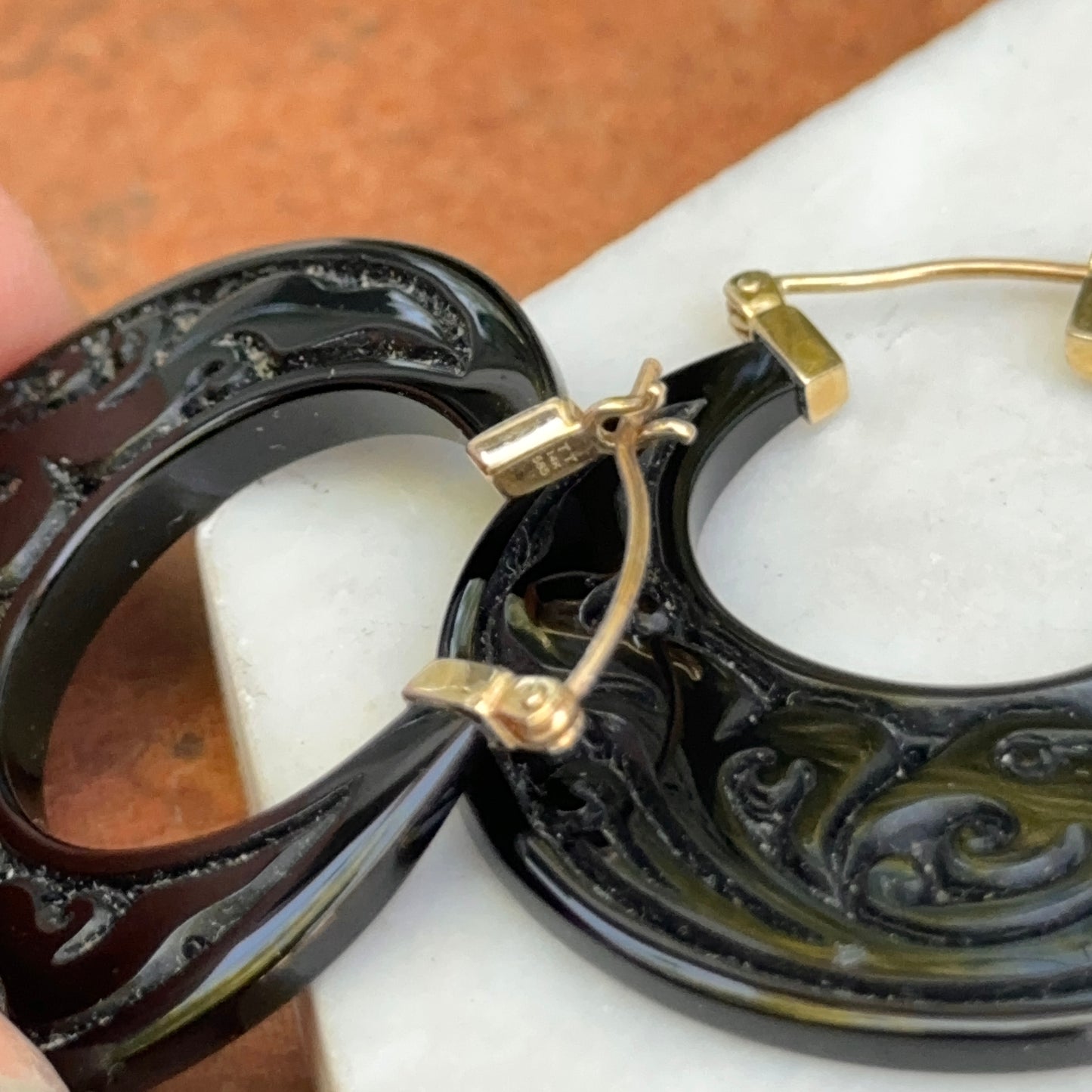 Estate 14KT Yellow Gold Carved Black Onyx Round Hoop Earrings
