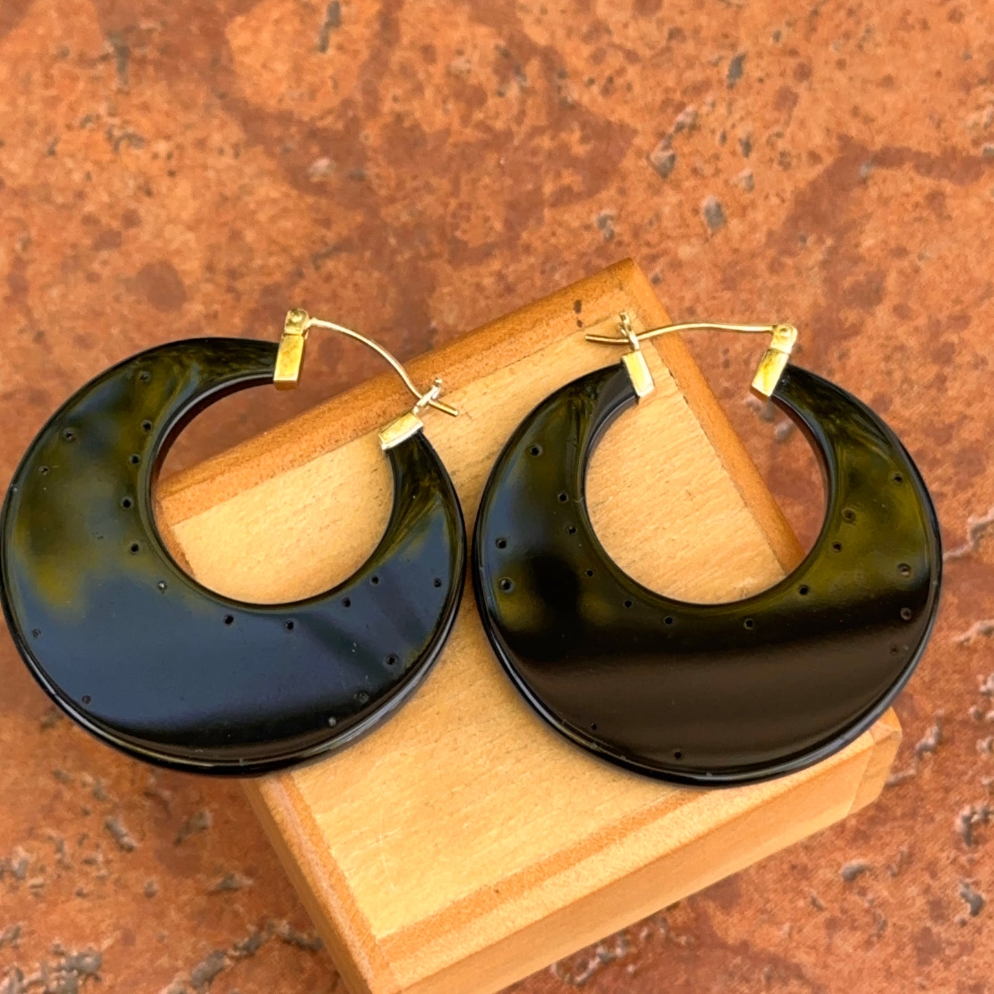Estate 14KT Yellow Gold Carved Black Onyx Round Hoop Earrings