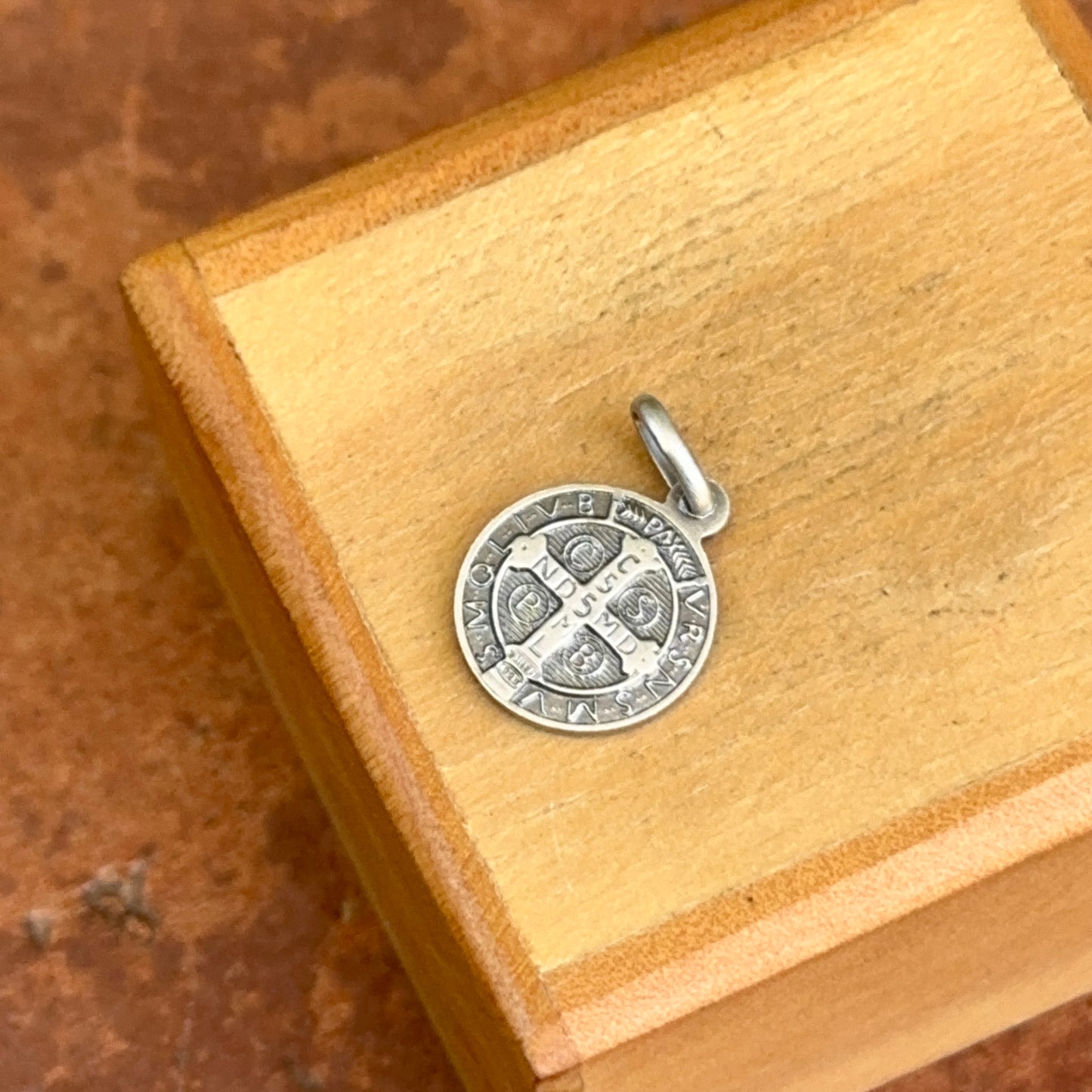 Sterling Silver Antiqued St Benedict Round Medal Pendant Charm 12mm