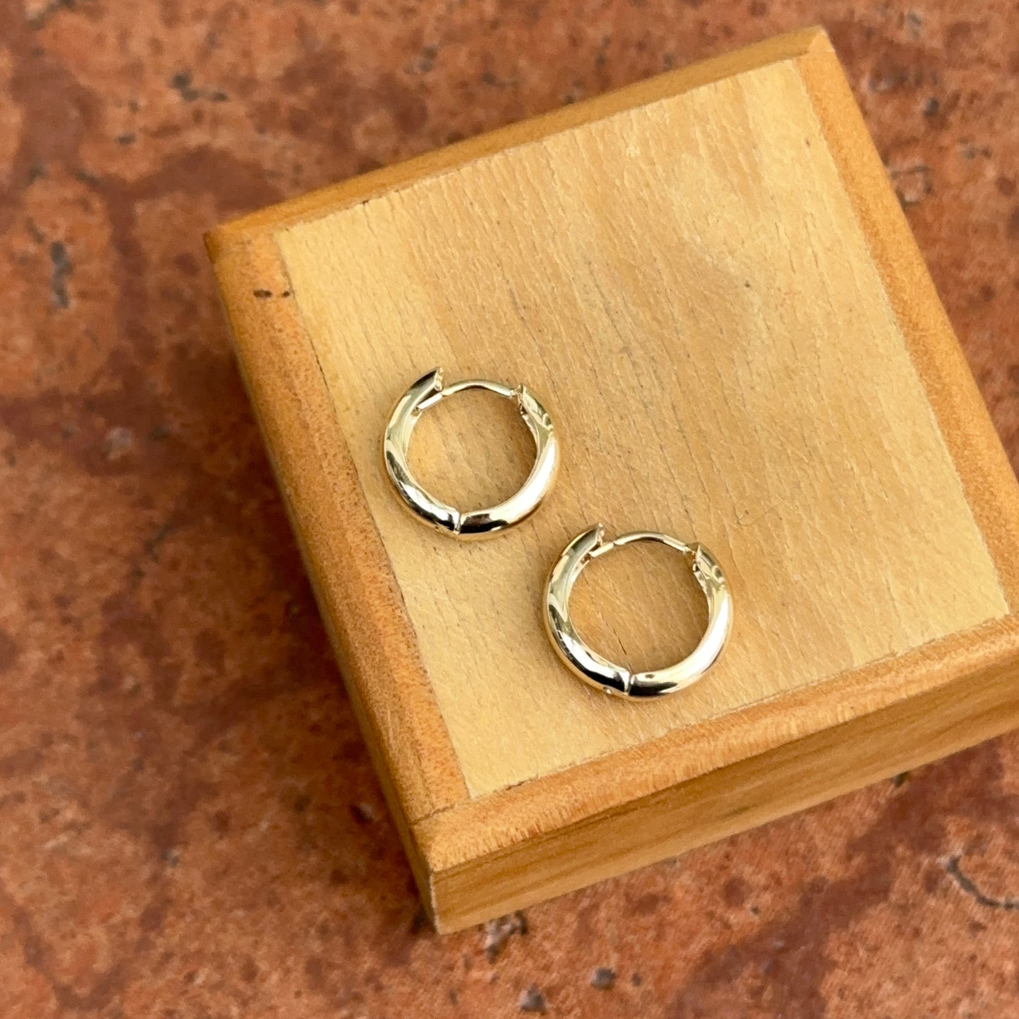 14KT Yellow Gold Polished 3mm Hinged Huggie Hoop Earrings 12mm