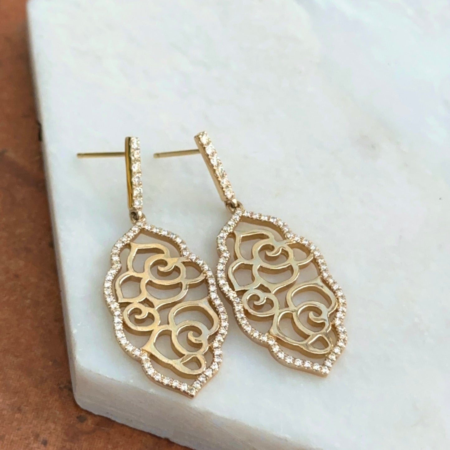Estate 14KT Yellow Gold Filigree Floral Pave Diamond Earrings Dangle