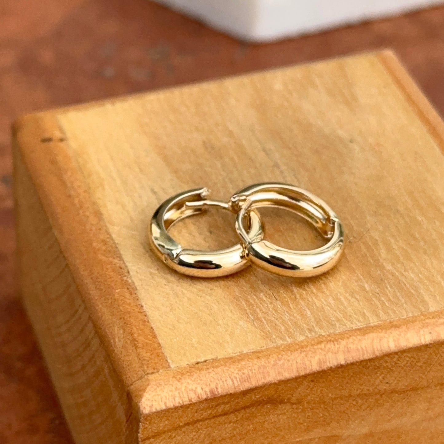 14KT Yellow Gold Polished 3mm Hinged Huggie Hoop Earrings 12mm