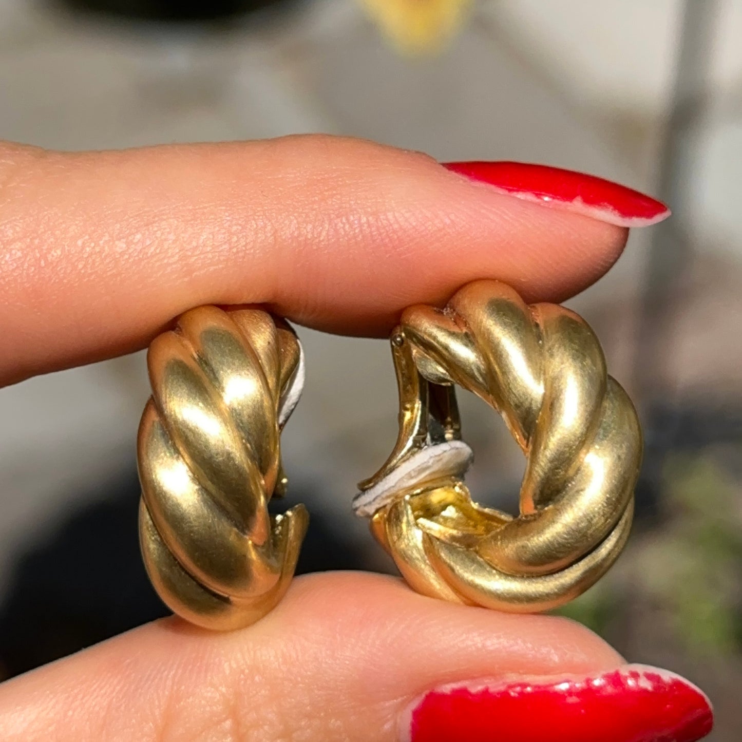 Estate 18KT Yellow Gold Matte Twist Hoop Earrings Clip-On