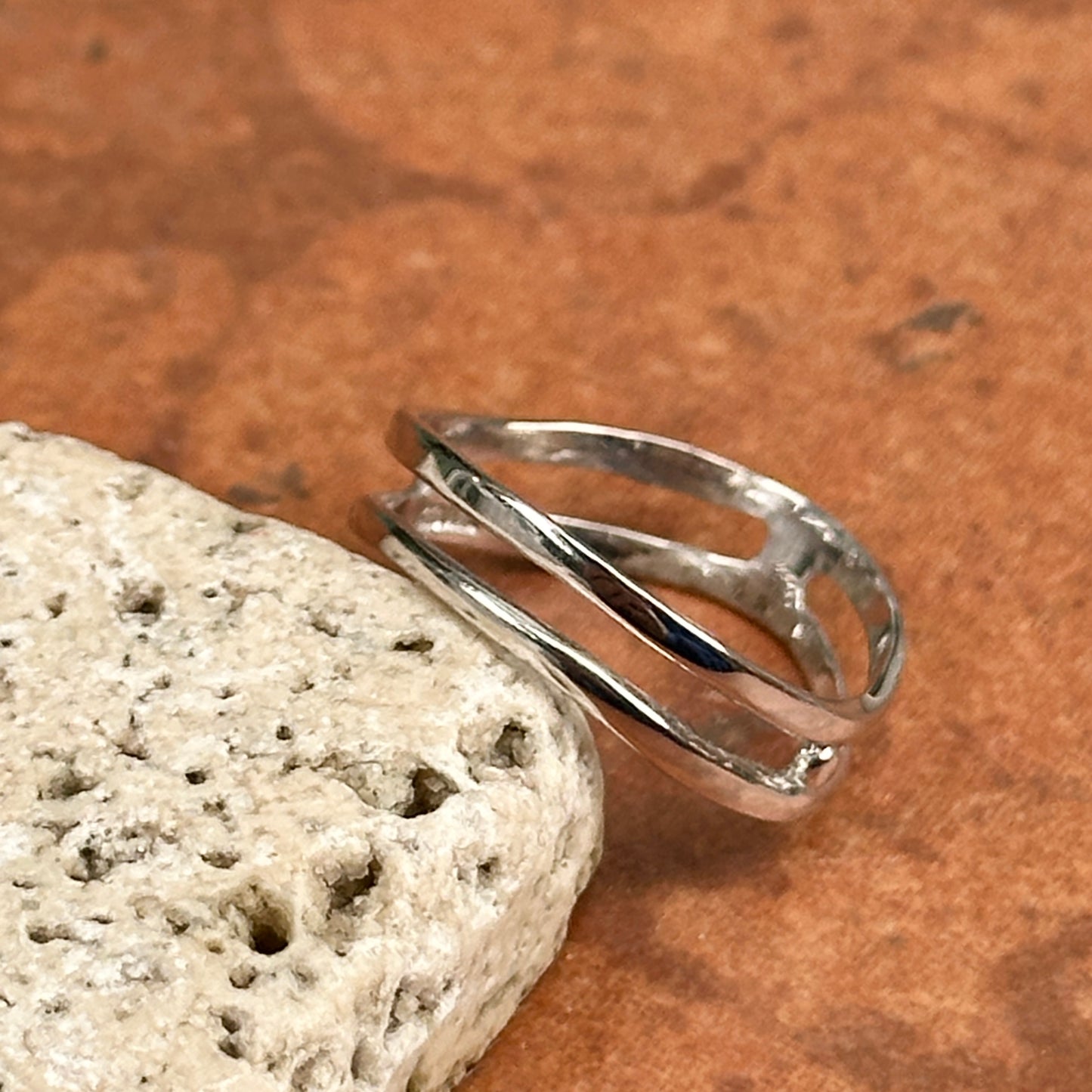 14KT White Gold Shiny Wide Thumb Band Ring Size 8