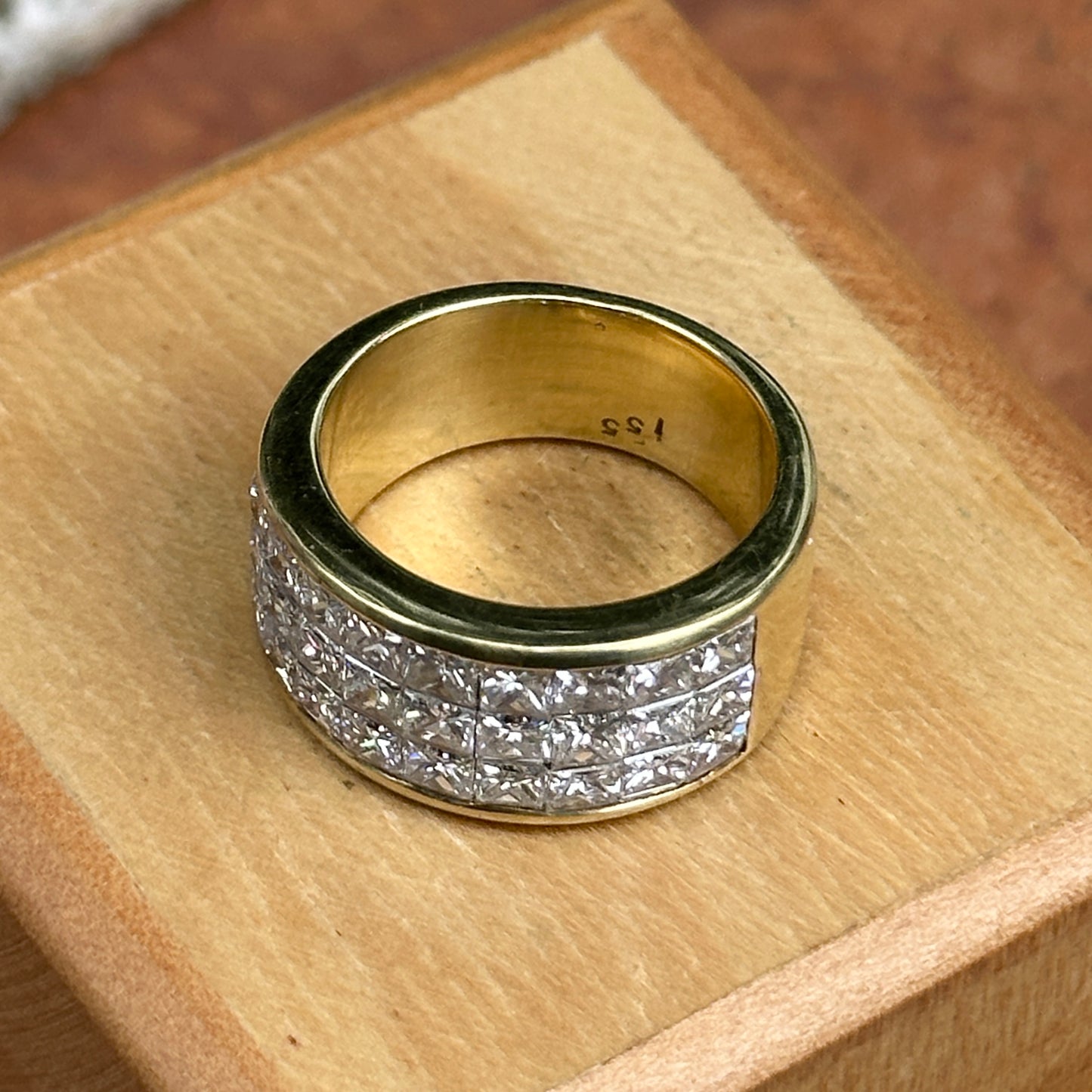 Estate 18KT Yellow Gold 3-Row Princess-Cut Invisible Set Band Ring