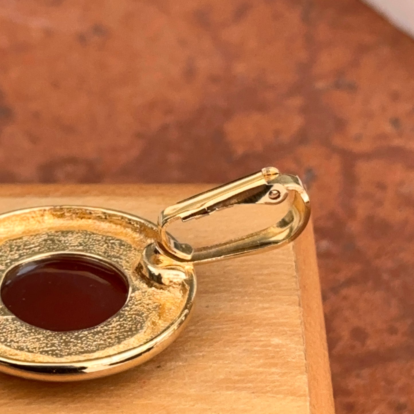 Vintage Gold Tone Replica Roman Intalio Carnelian Onyx Coin Pendant