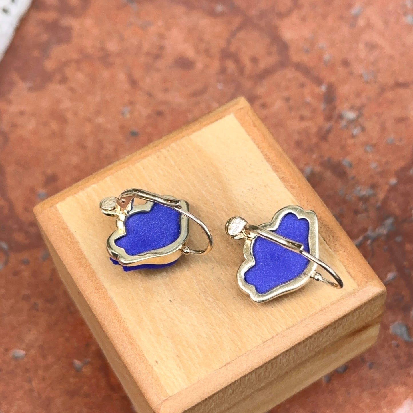 Estate 14KT Yellow Gold Polished Italian Carved Blue Lapis 3D Medusa + Cabochon Ruby Earrings