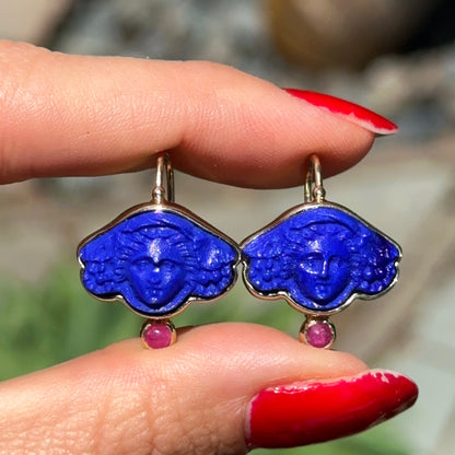 Estate 14KT Yellow Gold Polished Italian Carved Blue Lapis 3D Medusa + Cabochon Ruby Earrings