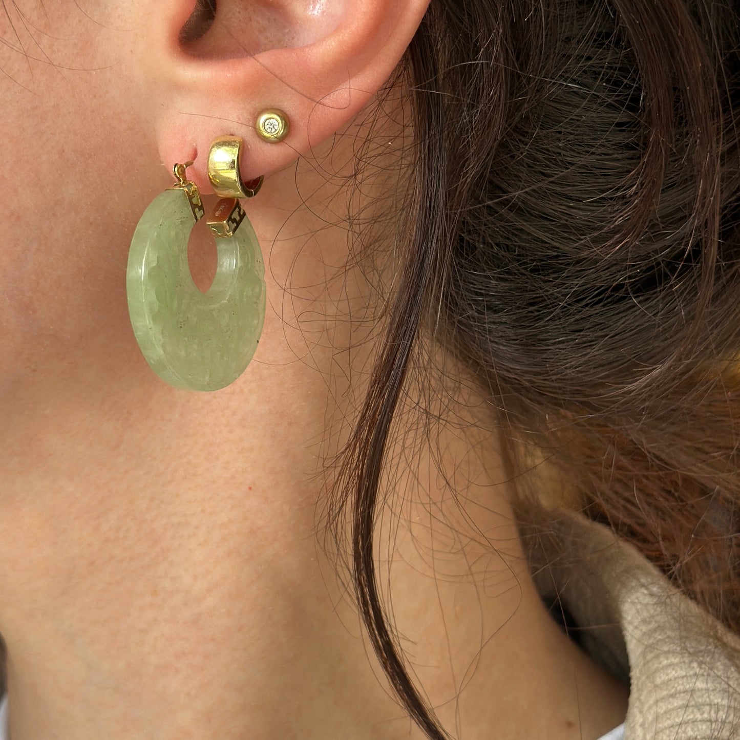14KT Yellow Gold Carved Filigree Jade Round Hoop Earrings