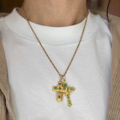 Estate 18KT Yellow Gold Puffed Emerald Cross Pendant 35mm