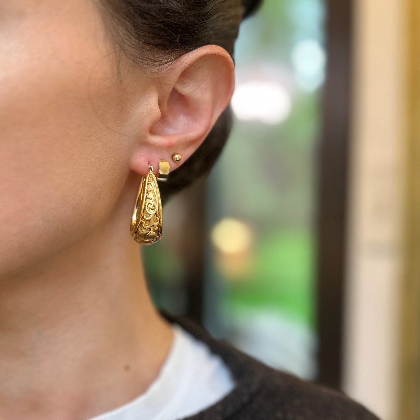 Vintage 14KT Yellow Gold Hoop Earrings Matte and Shiny Hollow Floral Design