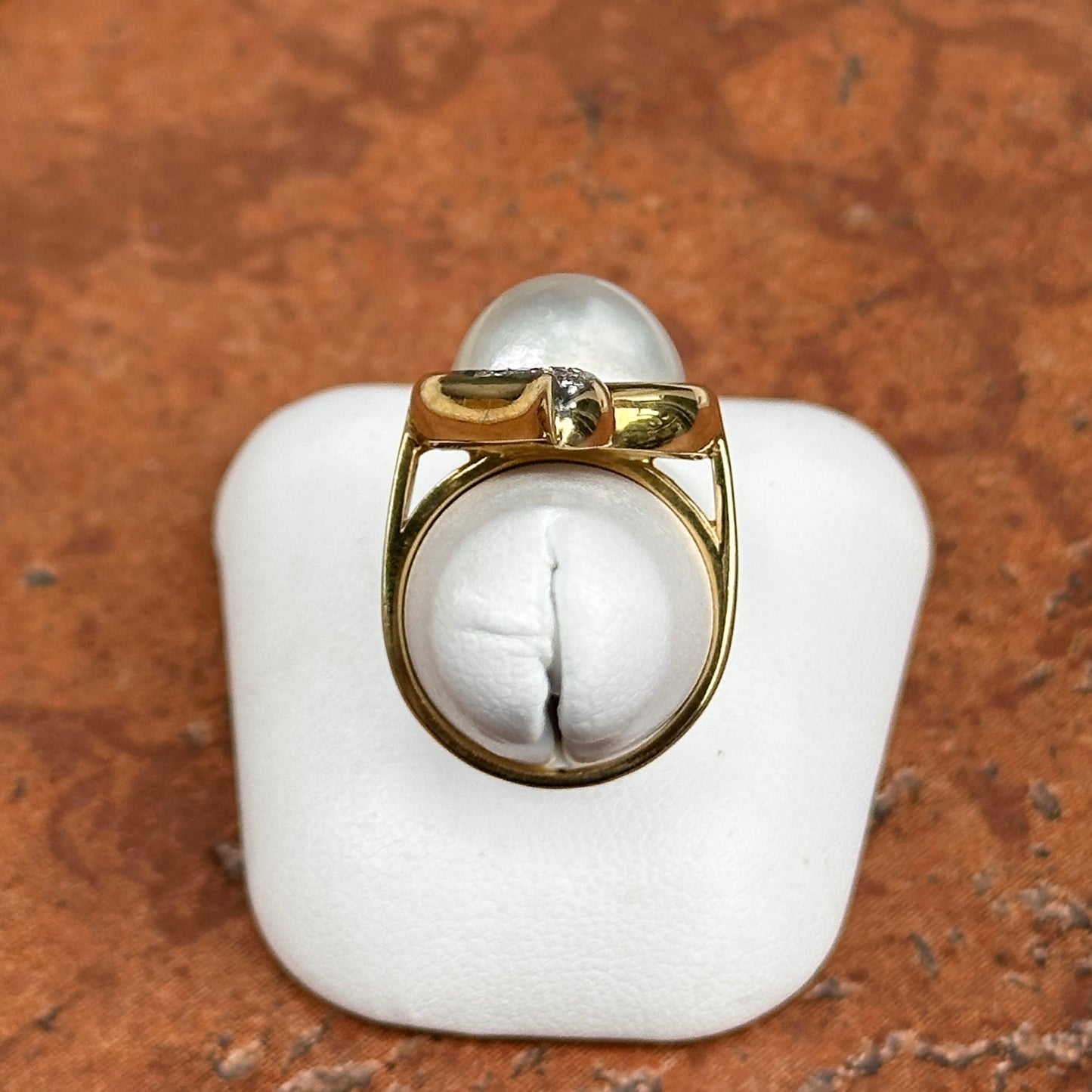 Estate 18KT Yellow Gold Round Mabe Pearl + Diamond Ring