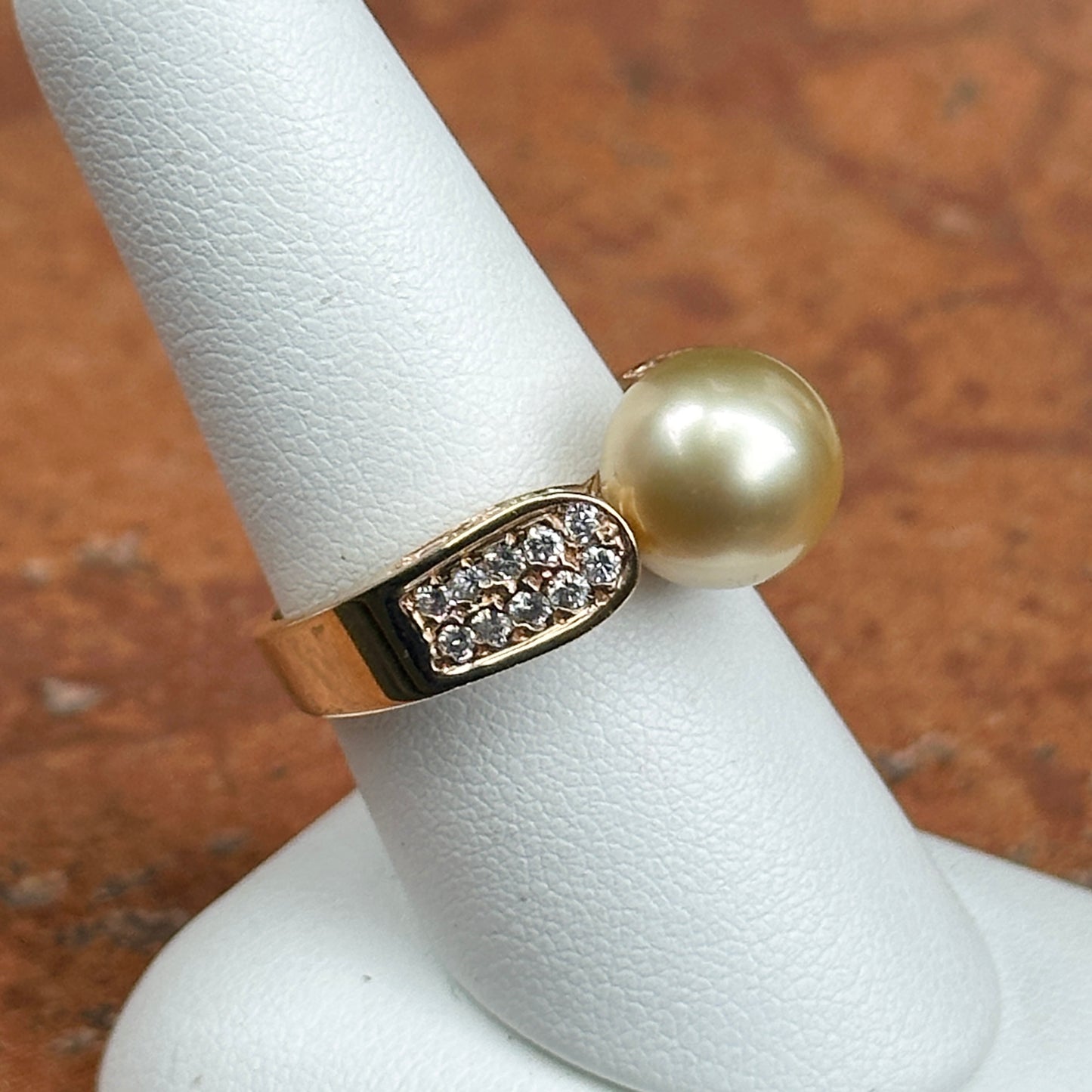14KT Yellow Gold Yellow Pearl + Round Pave Diamond Ring