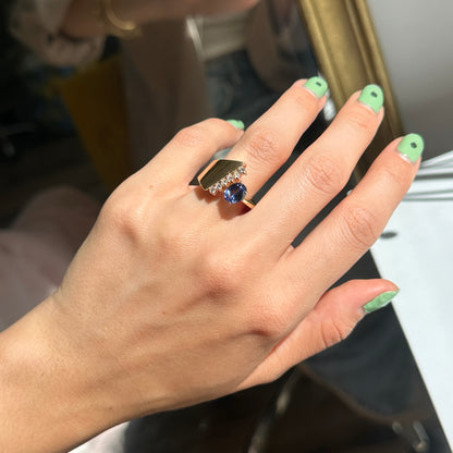 Estate 14KT Yellow Gold Oval Tanzanite and Round Diamond Ring