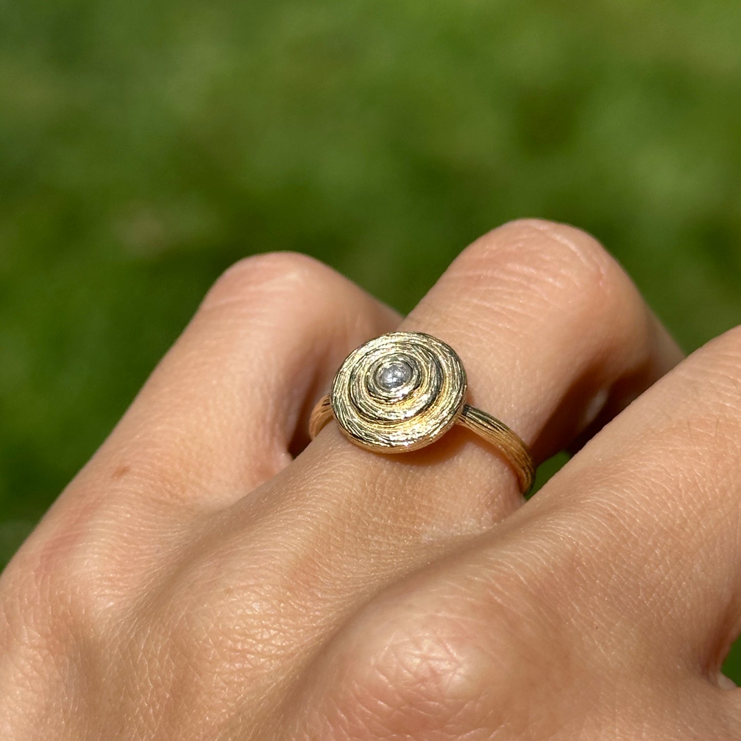 14KT Yellow Gold Textured Bezel Diamond Circle Ring