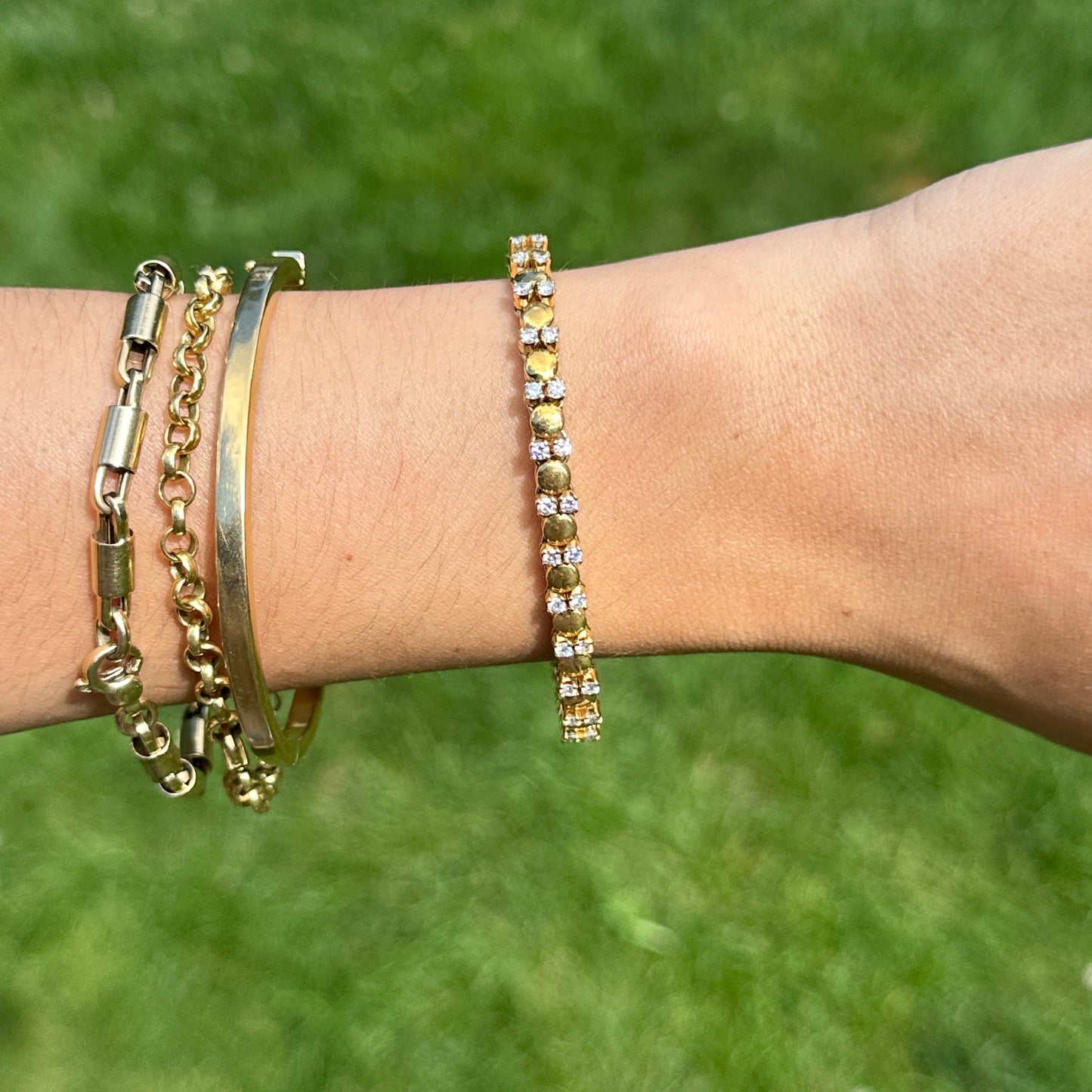 Estate 18KT Yellow Gold Round Diamond Circle Link Bracelet